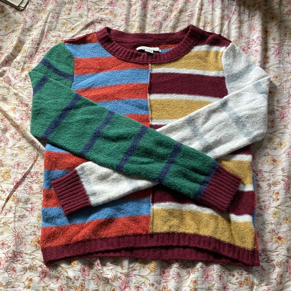 American Eagle Sweater.